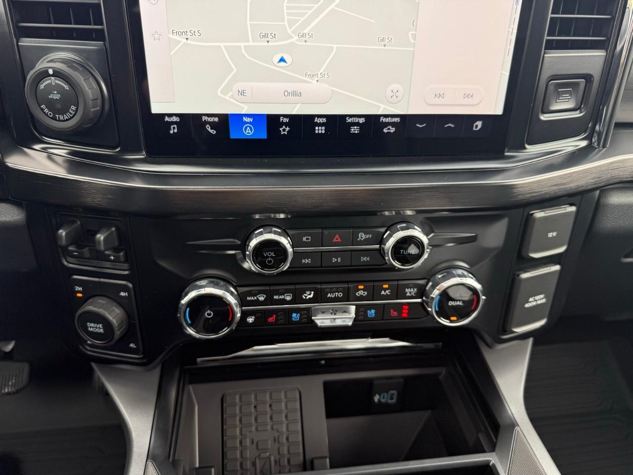 2026 Ford SUPER DUTY F-250 SRW  Photo