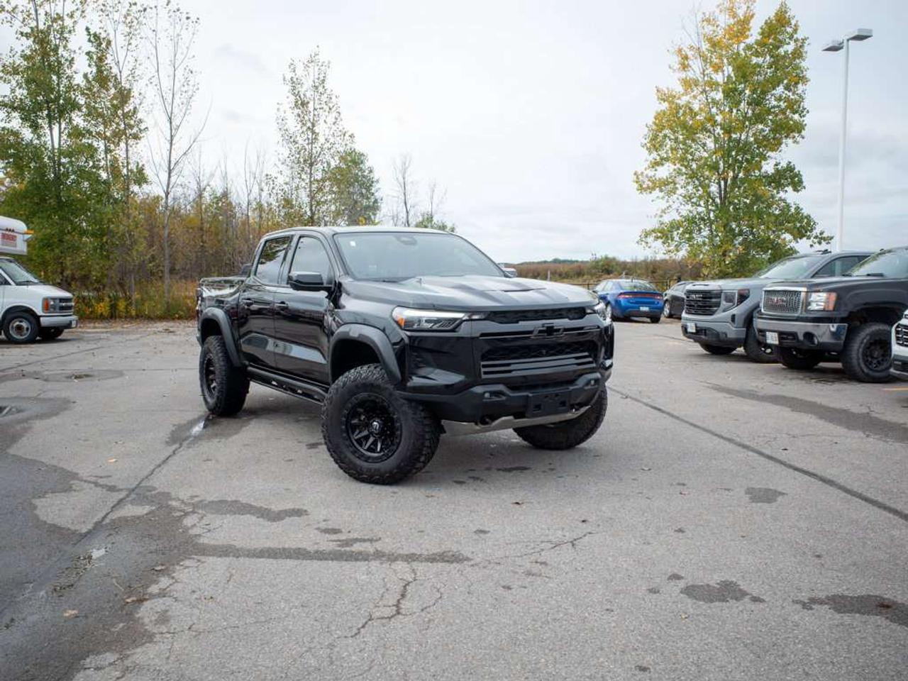 2024 Chevrolet Colorado 4WD ZR2 - Lane Keeping Assist   Active Suspension Photo5