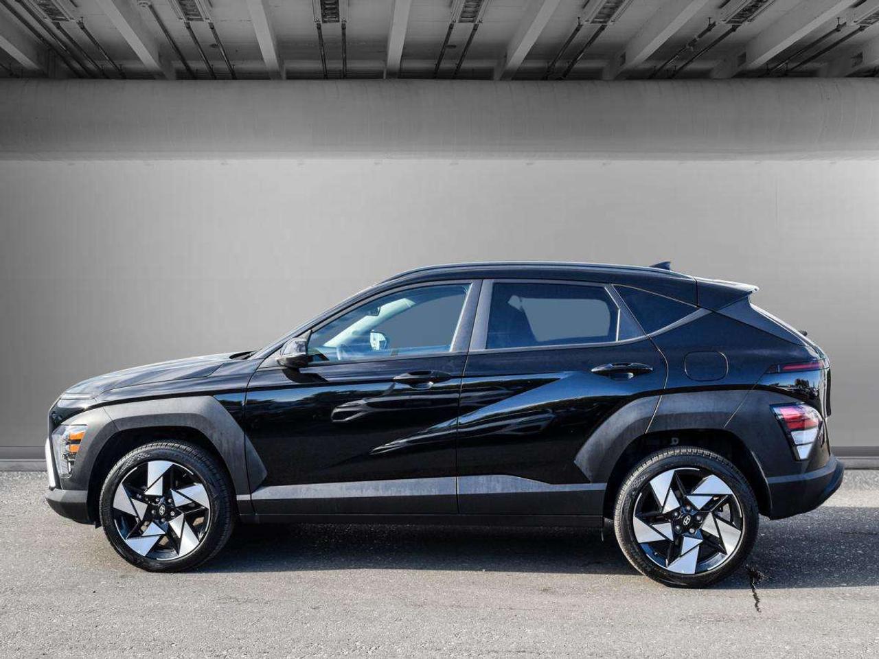 2025 Hyundai KONA 1.6T SPORT   1owner, No Accidents, LOW KMS Photo