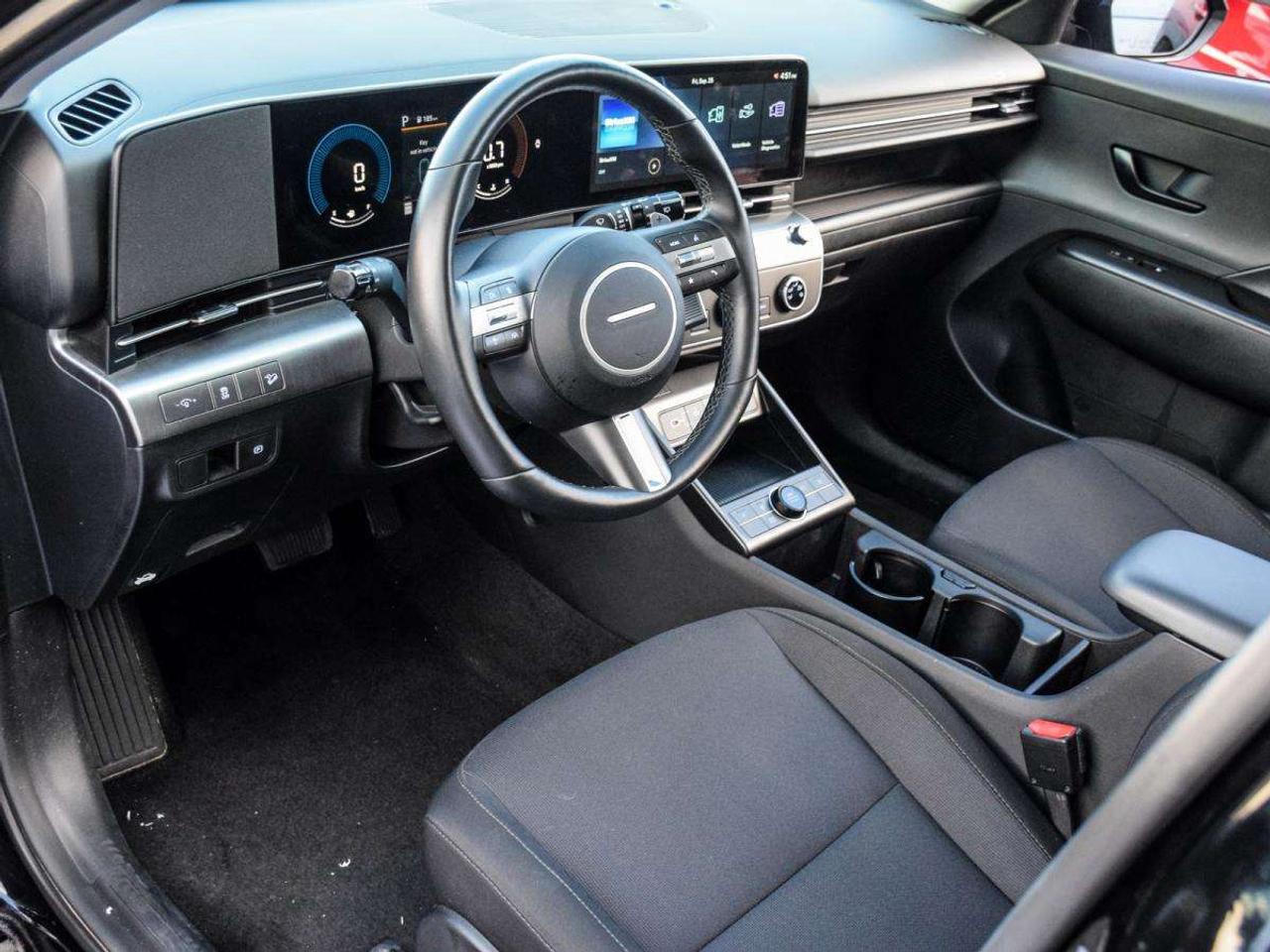 2025 Hyundai KONA 1.6T SPORT   1owner, No Accidents, LOW KMS Photo