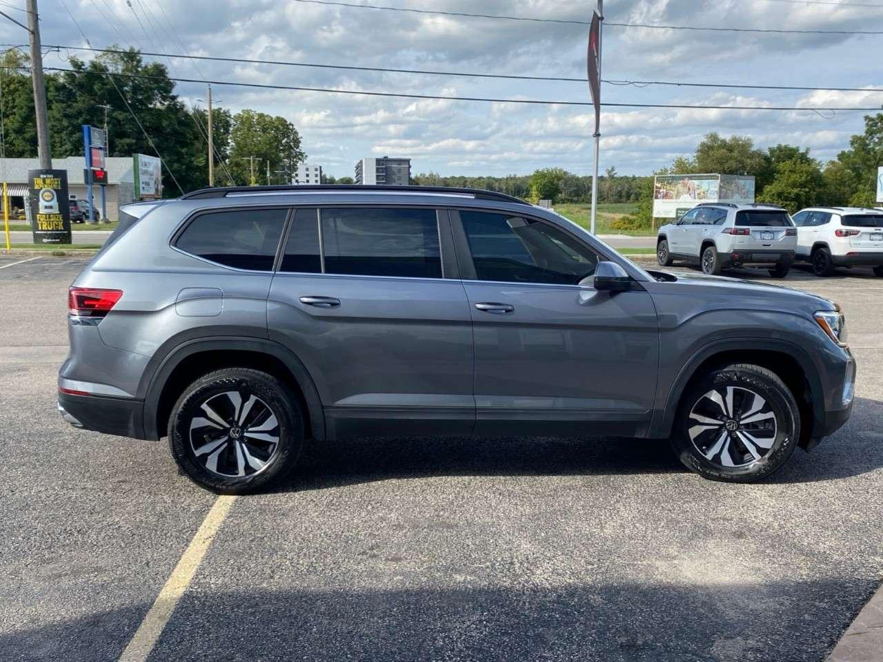 2024 Volkswagen Atlas Comfortline 2.0 TSI 4MOTION Photo