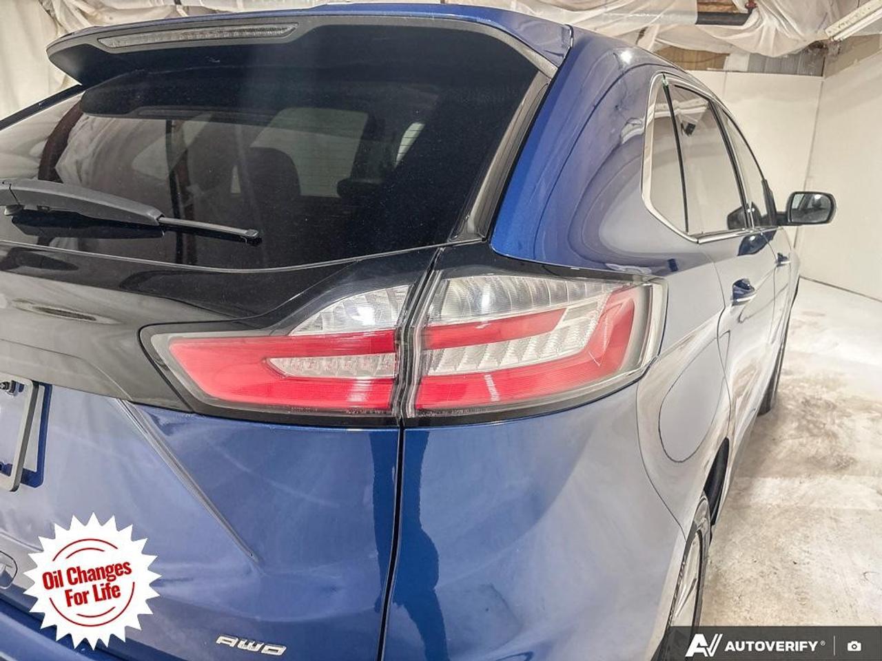 2022 Ford Edge Titanium AWD Photo