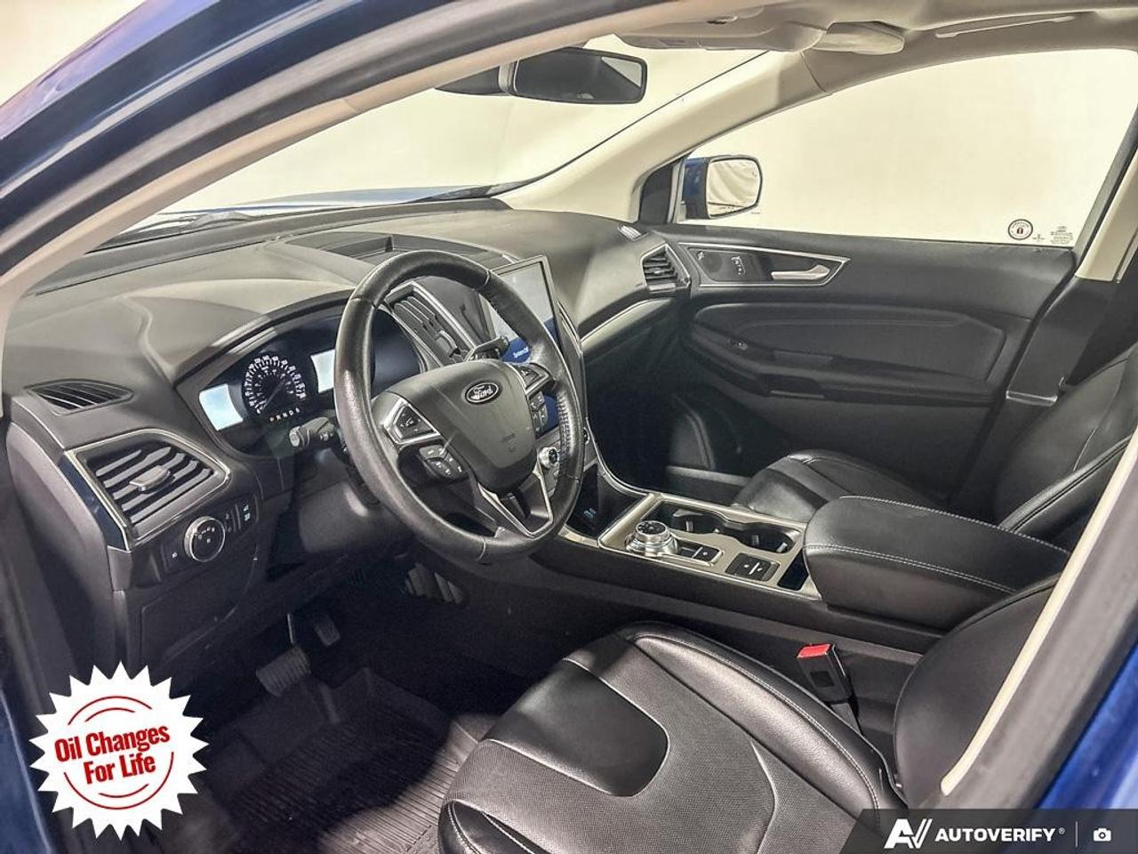 2022 Ford Edge Titanium AWD Photo