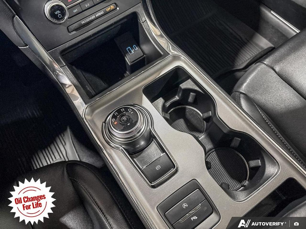 2022 Ford Edge Titanium AWD Photo