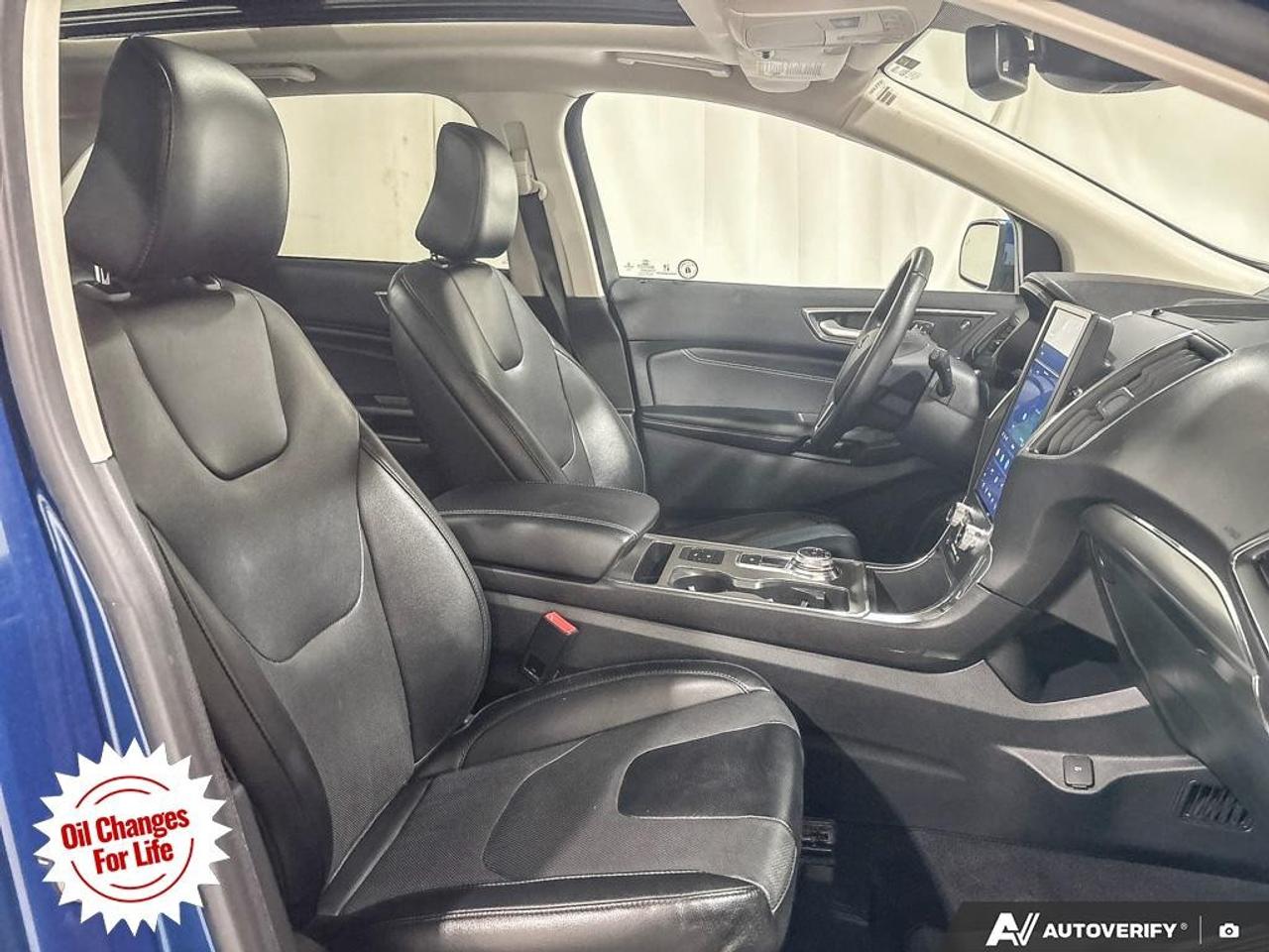 2022 Ford Edge Titanium AWD Photo