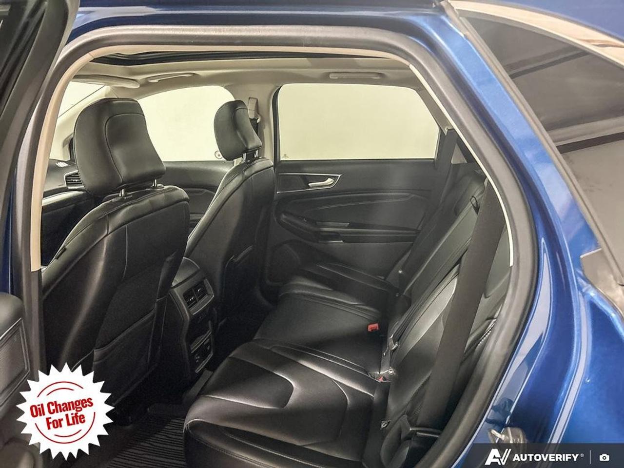 2022 Ford Edge Titanium AWD Photo