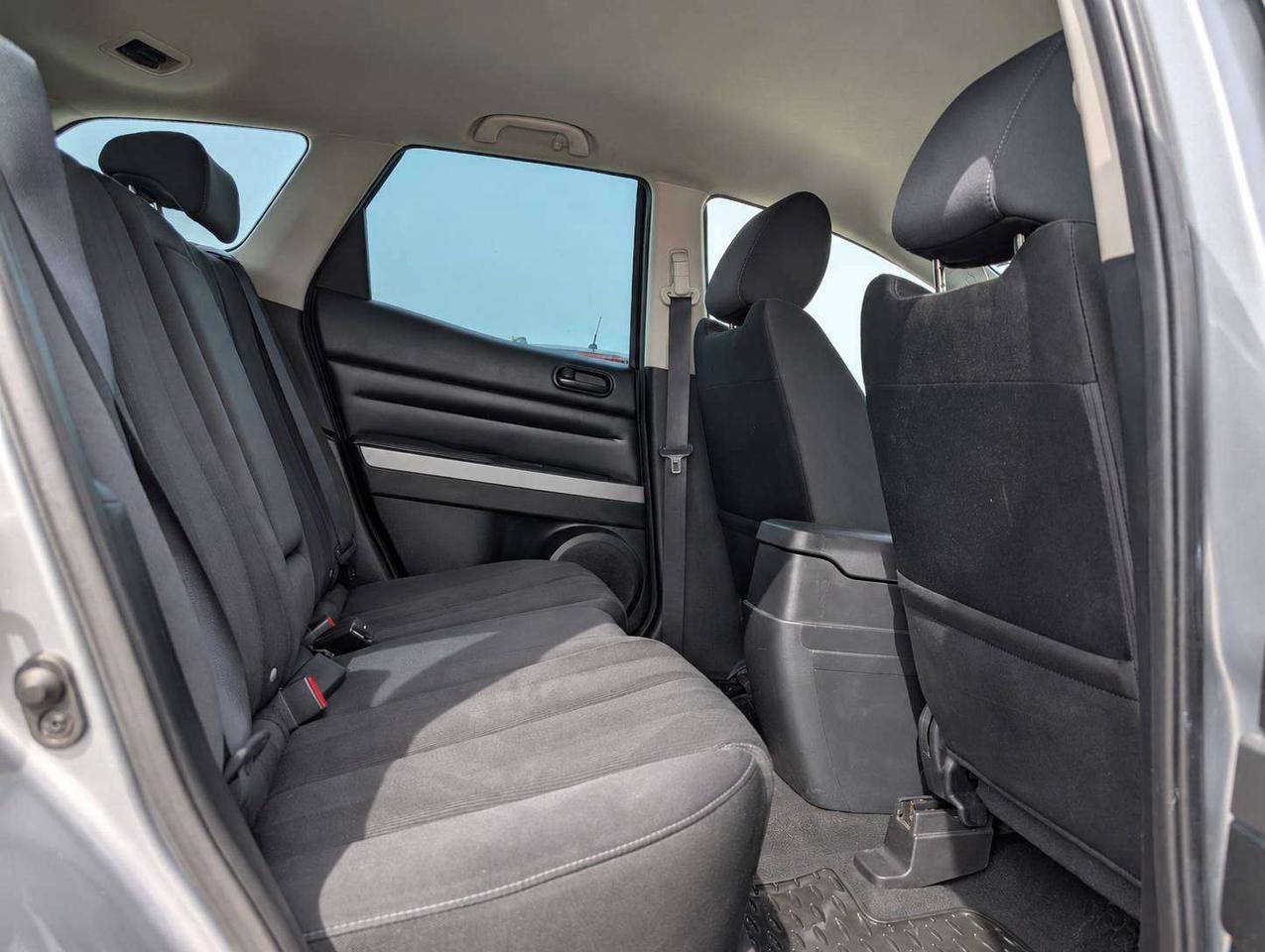 2010 Mazda CX-7 GX (No Accidents) Photo