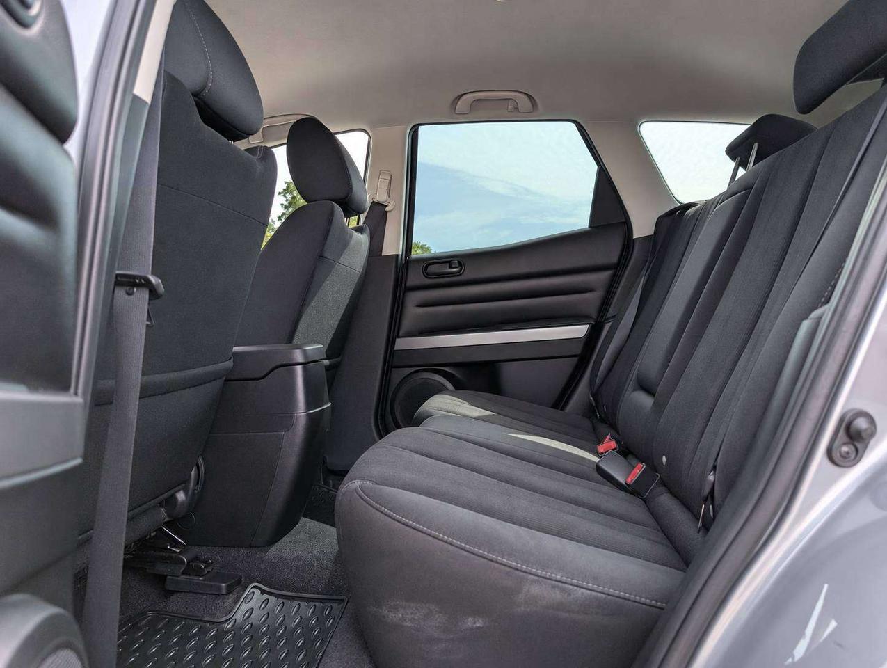 2010 Mazda CX-7 GX (No Accidents) Photo