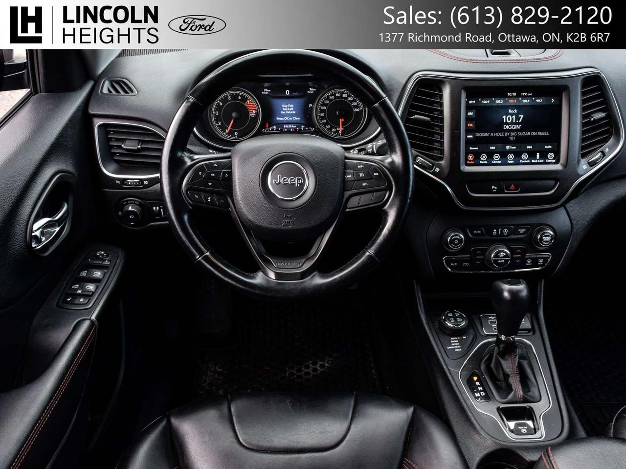 2021 Jeep Cherokee Trailhawk Photo