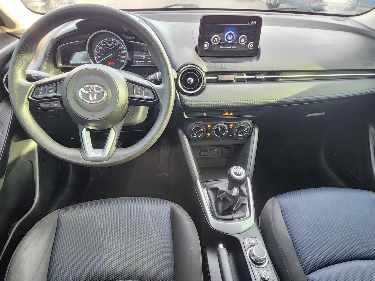 2020 Toyota Yaris Base 5dr Hatchback Photo5