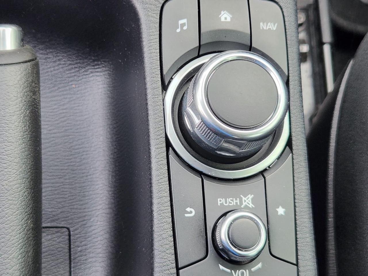 2020 Toyota Yaris Base 5dr Hatchback Photo