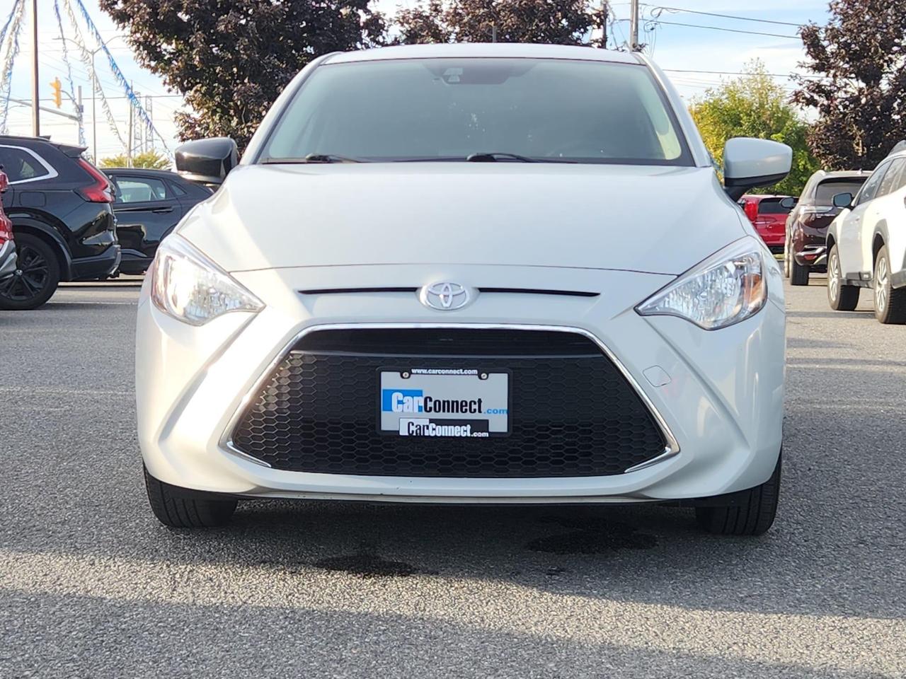 2020 Toyota Yaris Base 5dr Hatchback Photo