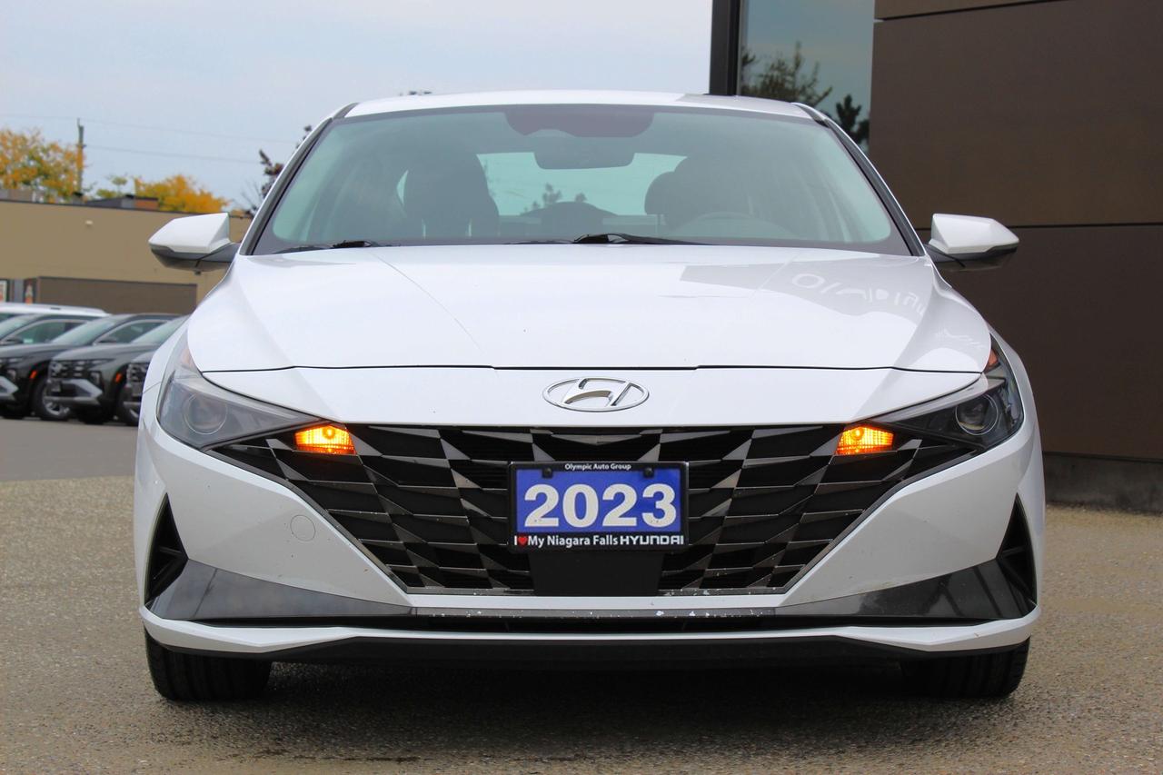 2023 Hyundai Elantra Luxury Photo