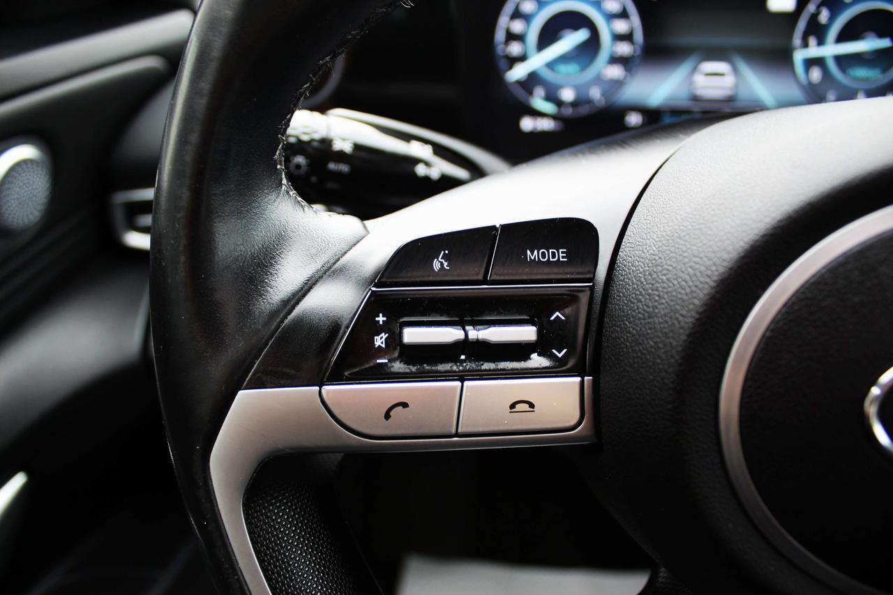 2023 Hyundai Elantra Luxury Photo
