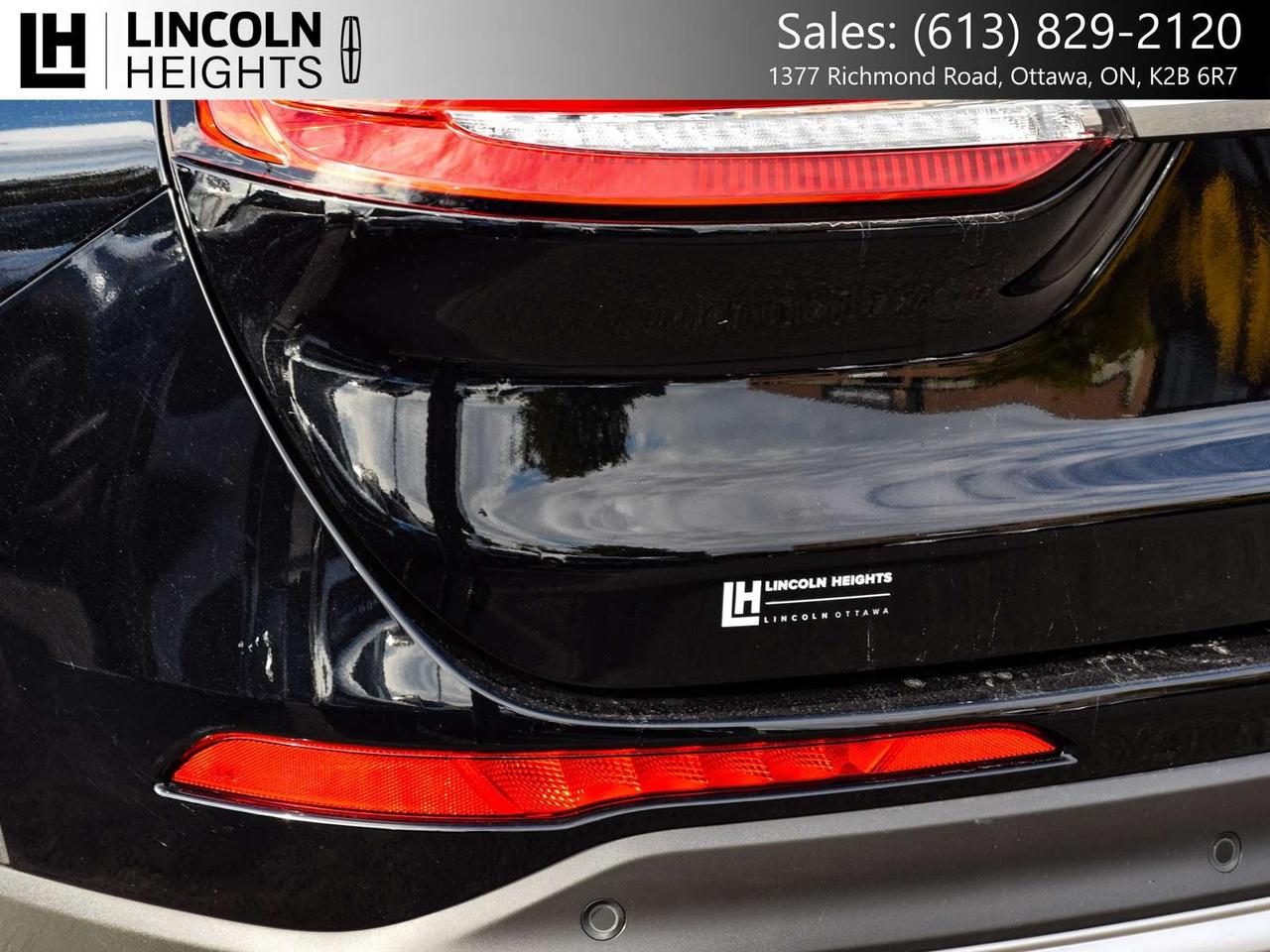 2023 Lincoln Corsair Standard Photo