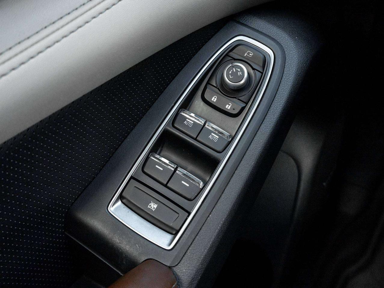 2020 Subaru ASCENT PREMIER^One Owner^AS IS^Trade In^7 Seater Photo