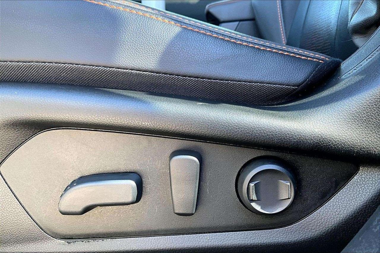 2025 Subaru Crosstrek Limited   AWD   Remote Start   Leather   Sunroof Photo