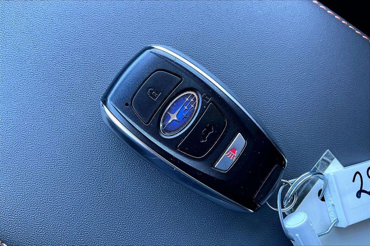 2025 Subaru Crosstrek Limited   AWD   Remote Start   Leather   Sunroof Photo