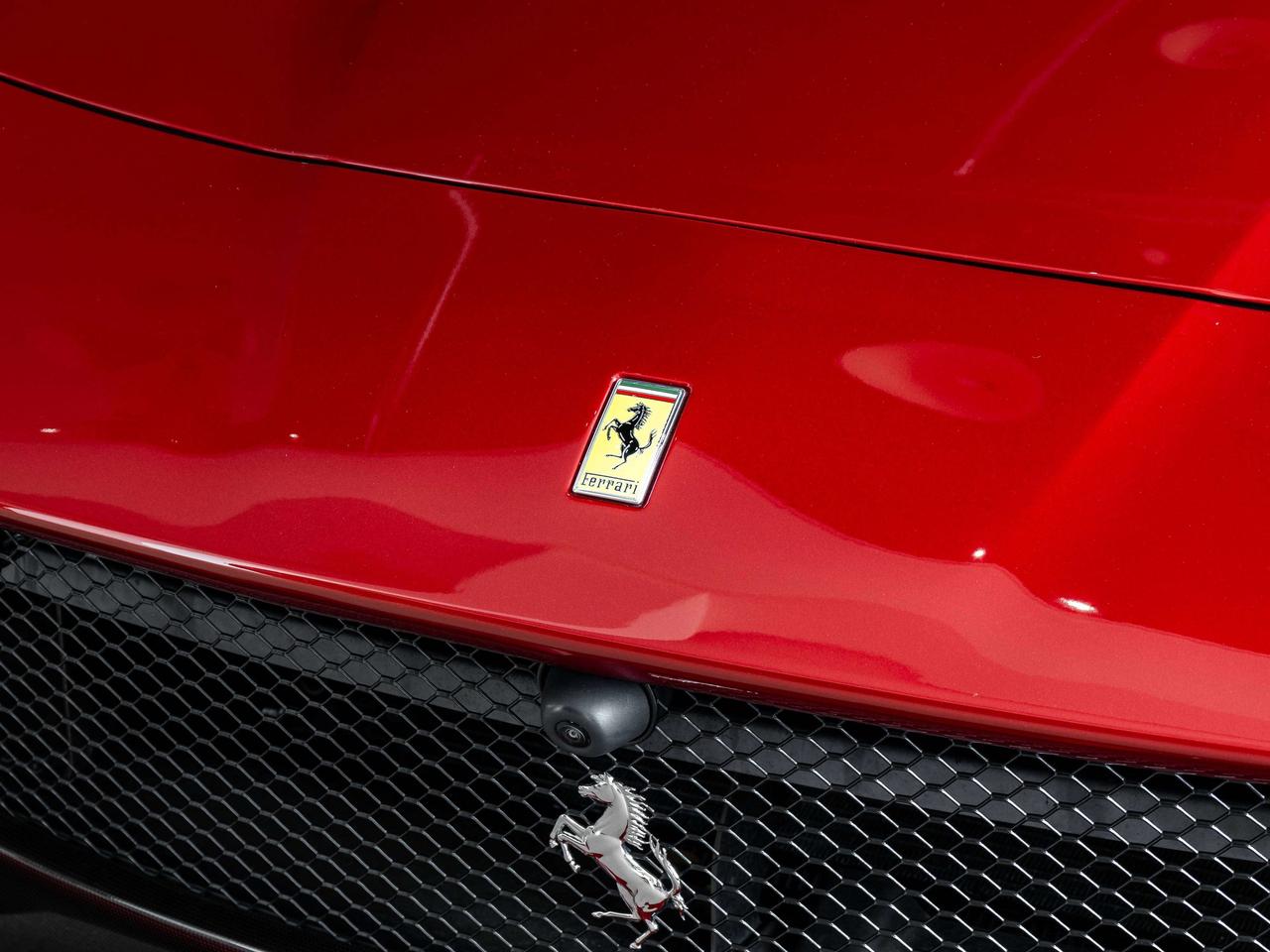 2021 Ferrari 812 GTS Photo