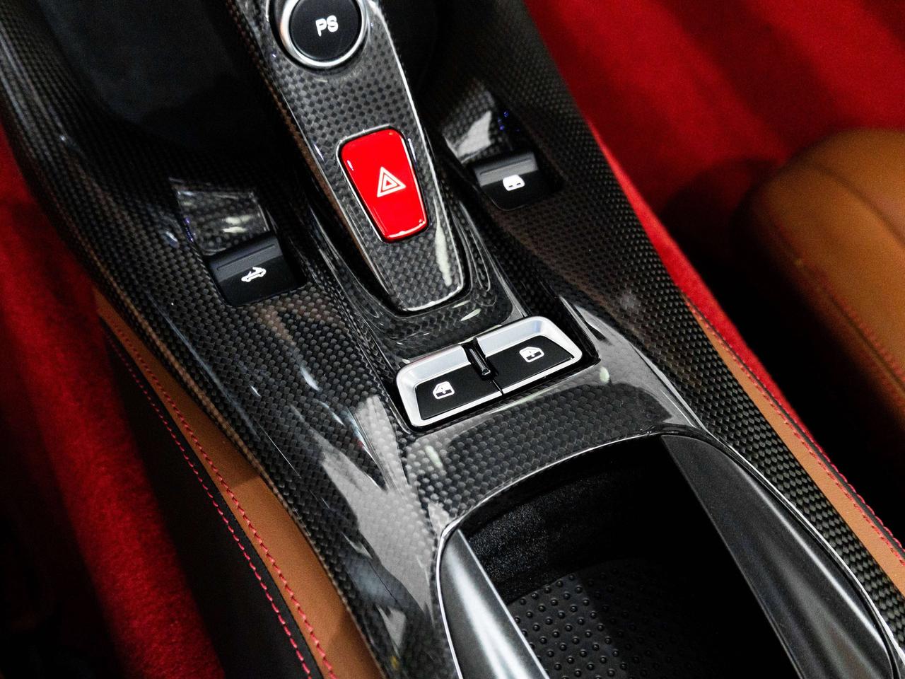 2021 Ferrari 812 GTS Photo