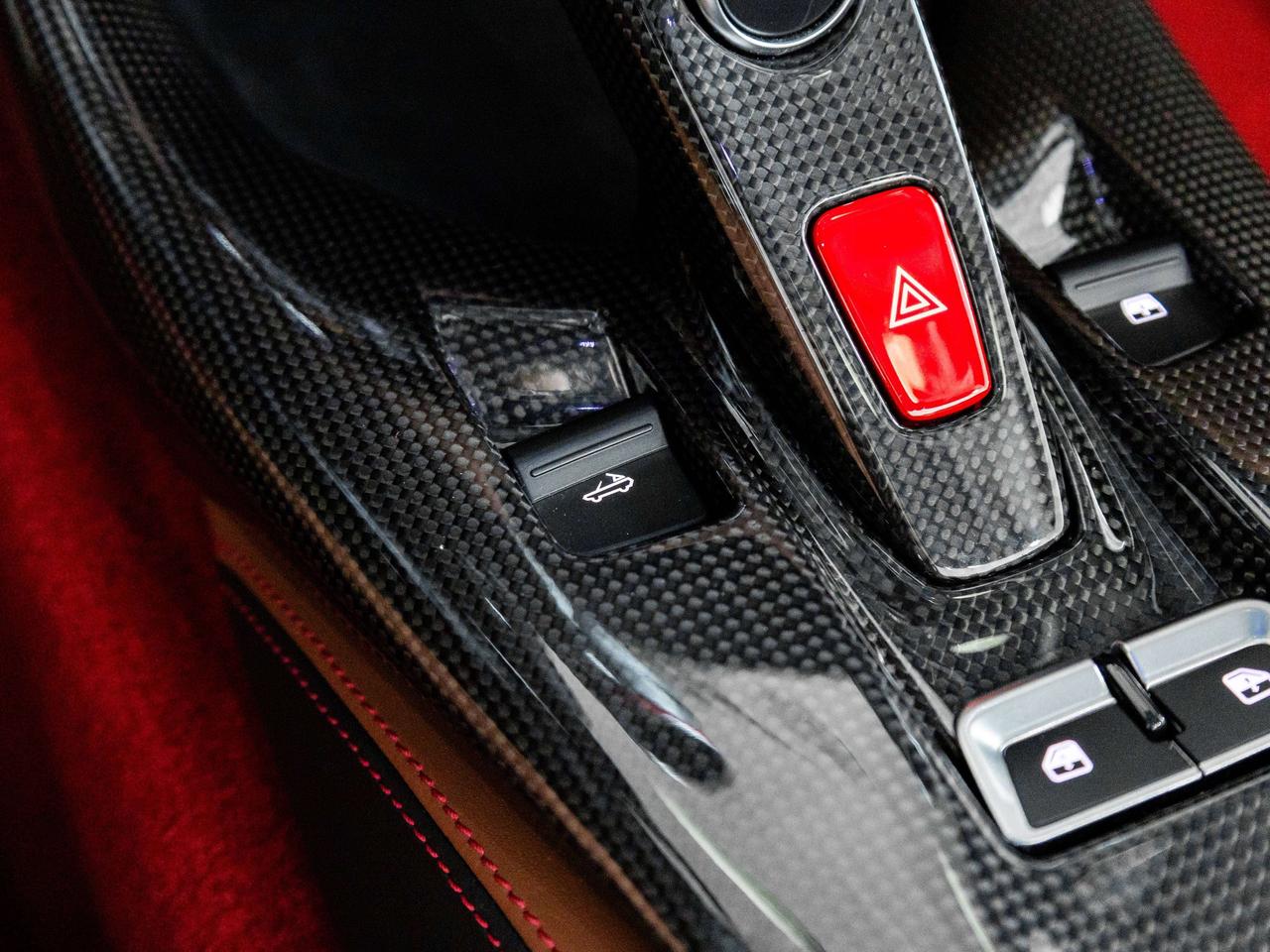 2021 Ferrari 812 GTS Photo