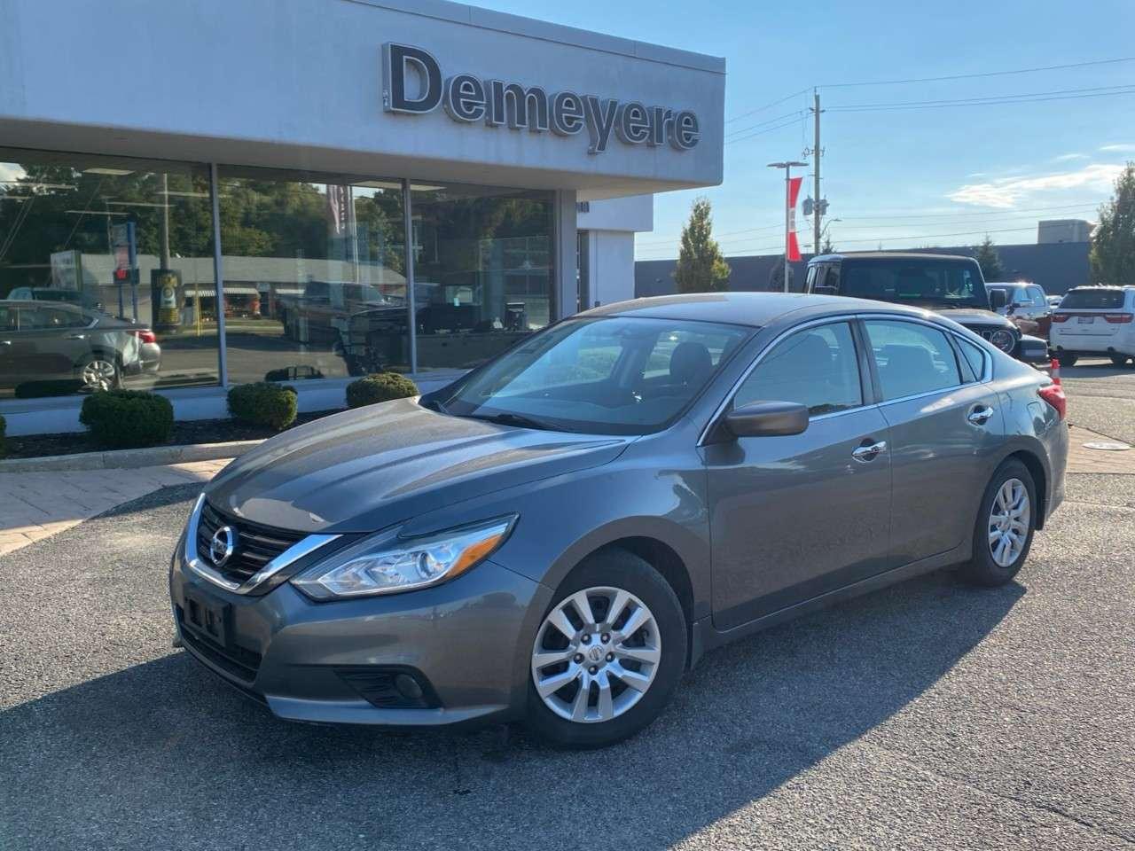 2017 Nissan Altima 4dr Sdn I4 CVT 2.5 SV Photo0