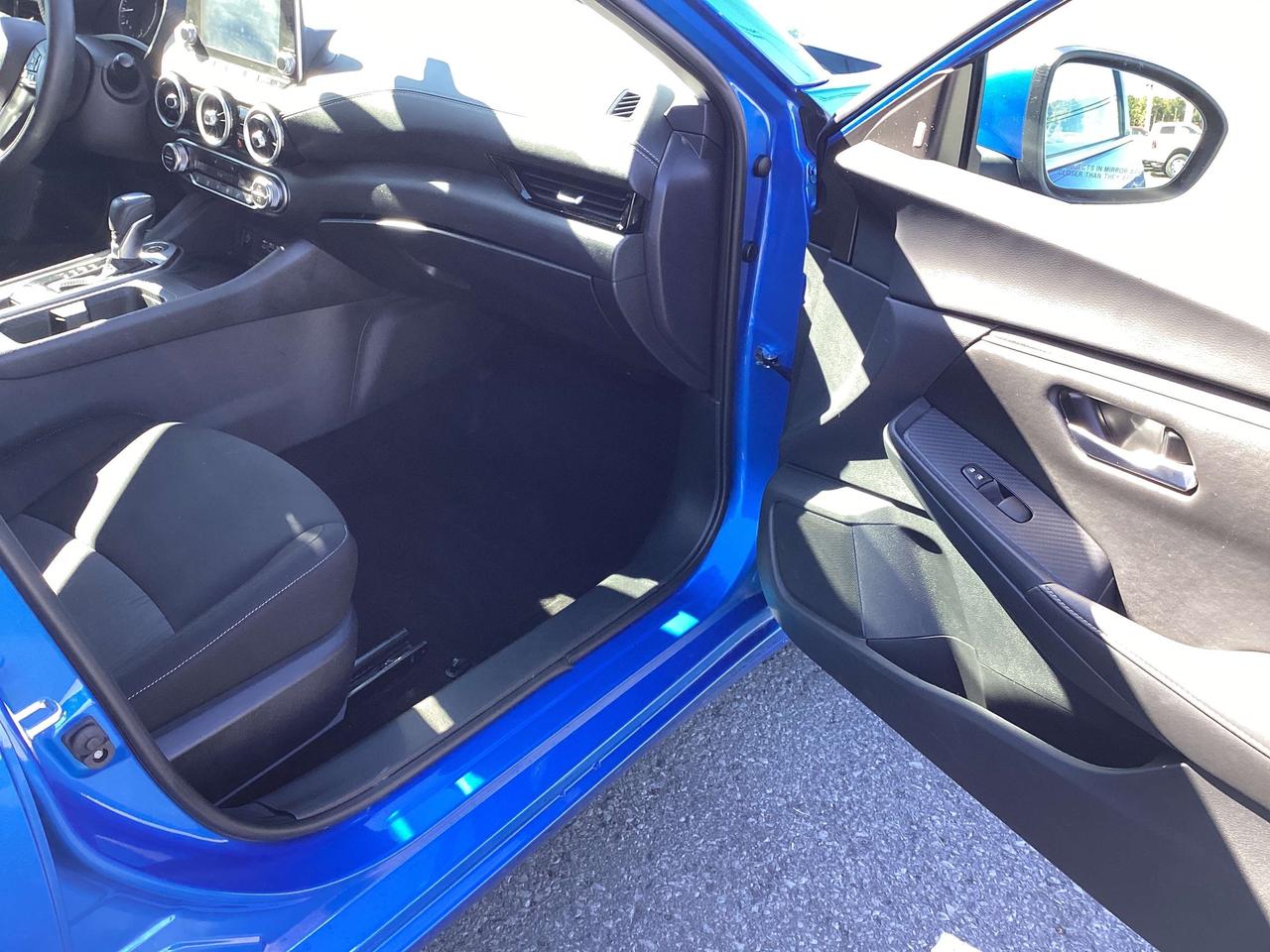 2024 Nissan Sentra SV Photo