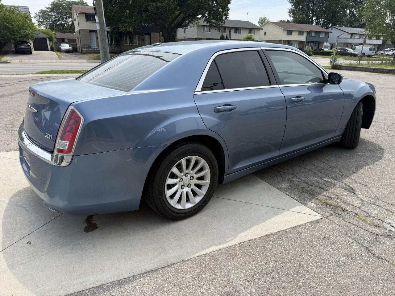 2011 Chrysler 300 4dr Sdn Touring RWD Photo