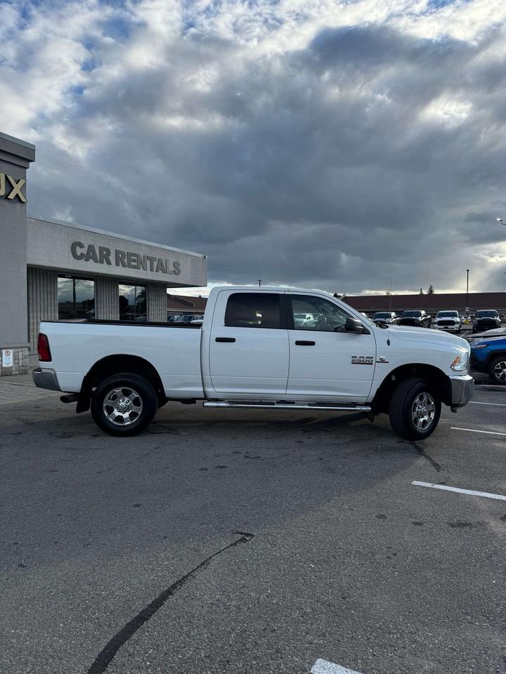 2017 RAM 2500 4WD Crew Cab 149 SLT Photo