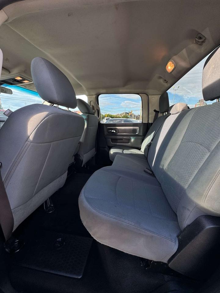 2017 RAM 2500 4WD Crew Cab 149 SLT Photo