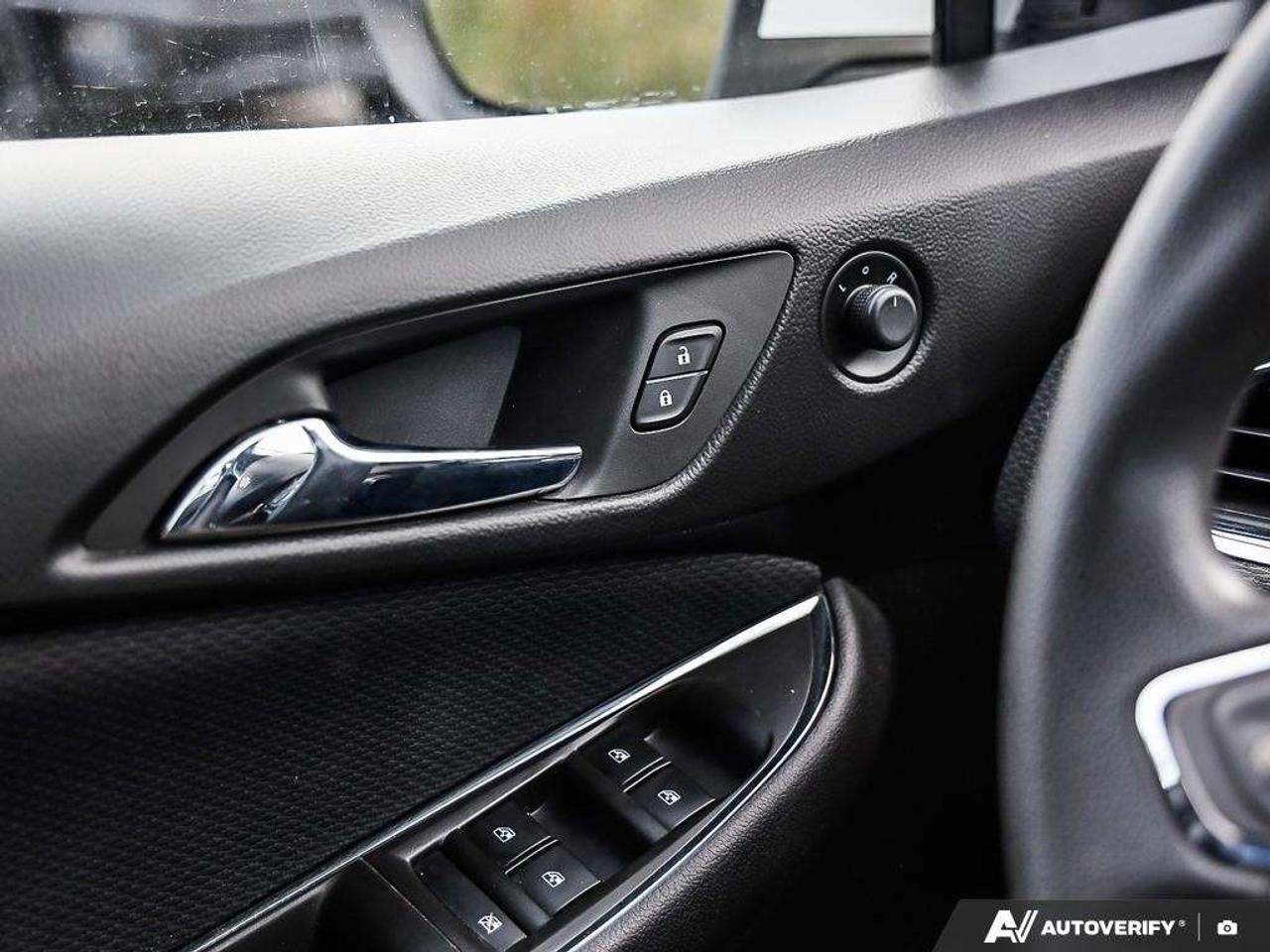 2018 Chevrolet Cruze LT   AUTO   AS IS   AC Photo