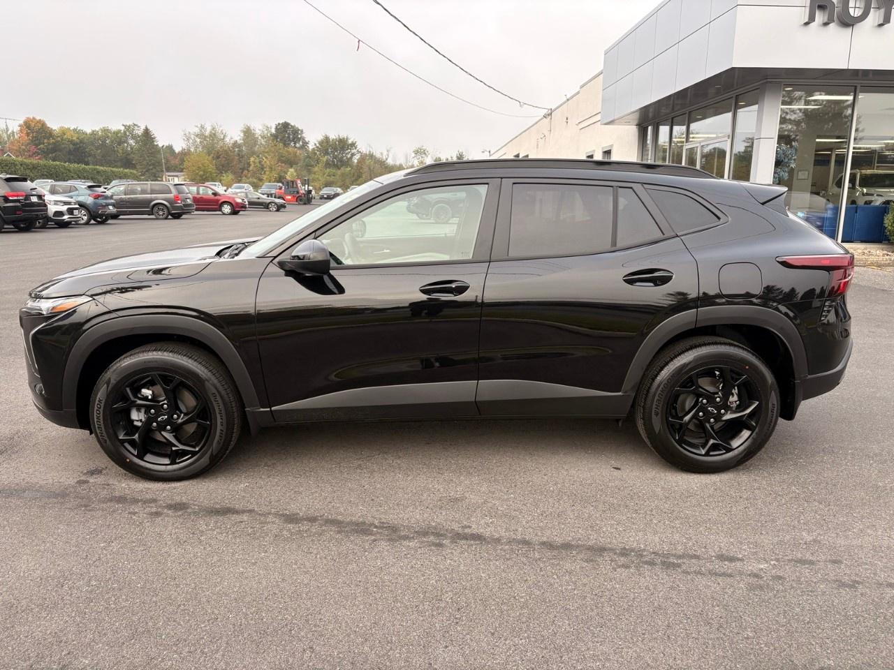 2026 Chevrolet Trax Fwd 4dr Lt Photo1