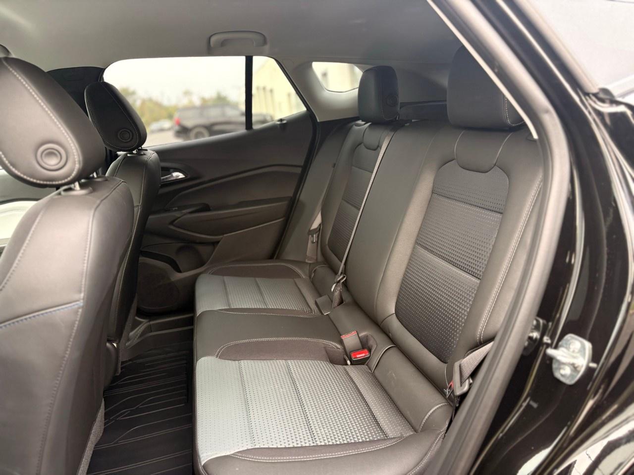 2026 Chevrolet Trax Fwd 4dr Lt Photo