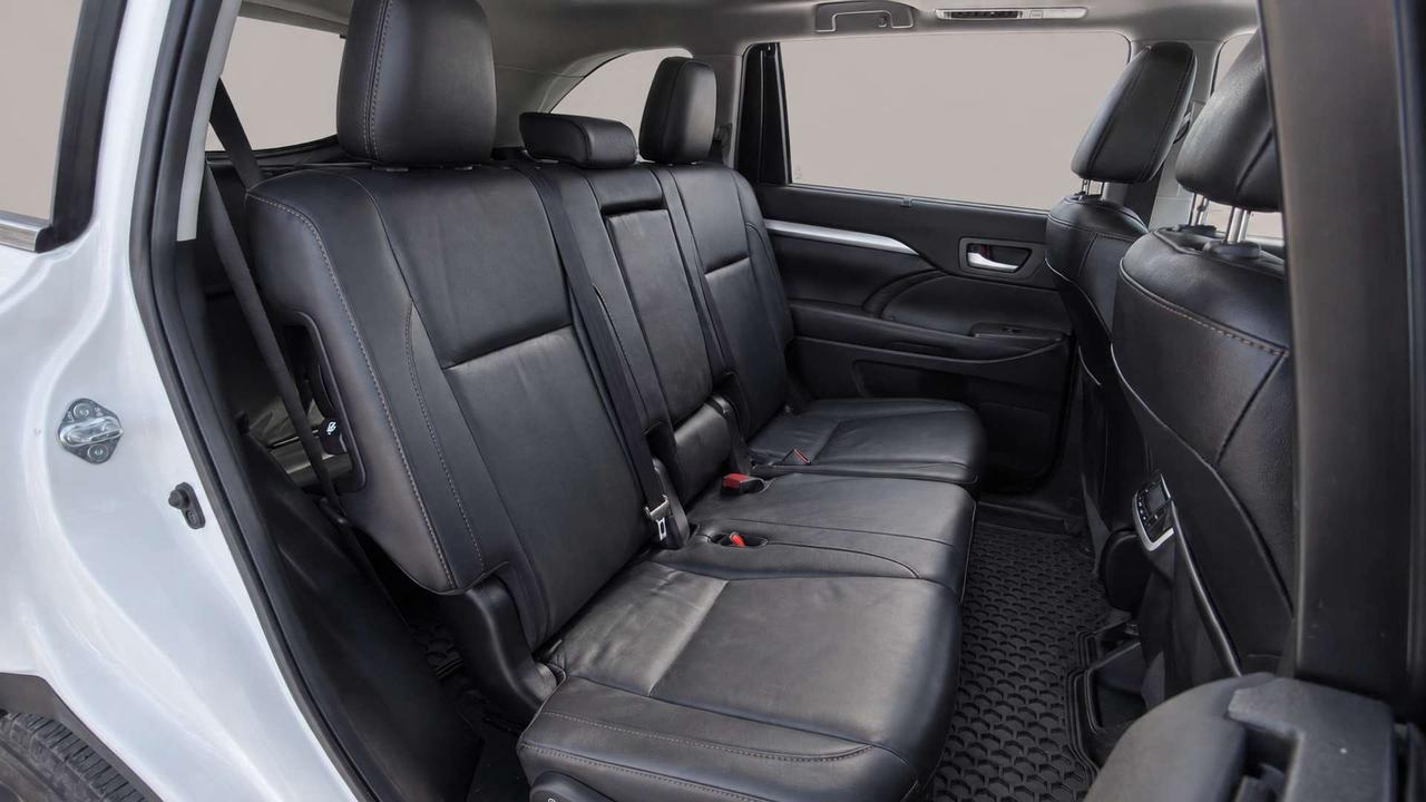 2019 Toyota Highlander XLE   Certified   No Accident   Sunroof   Leather Photo
