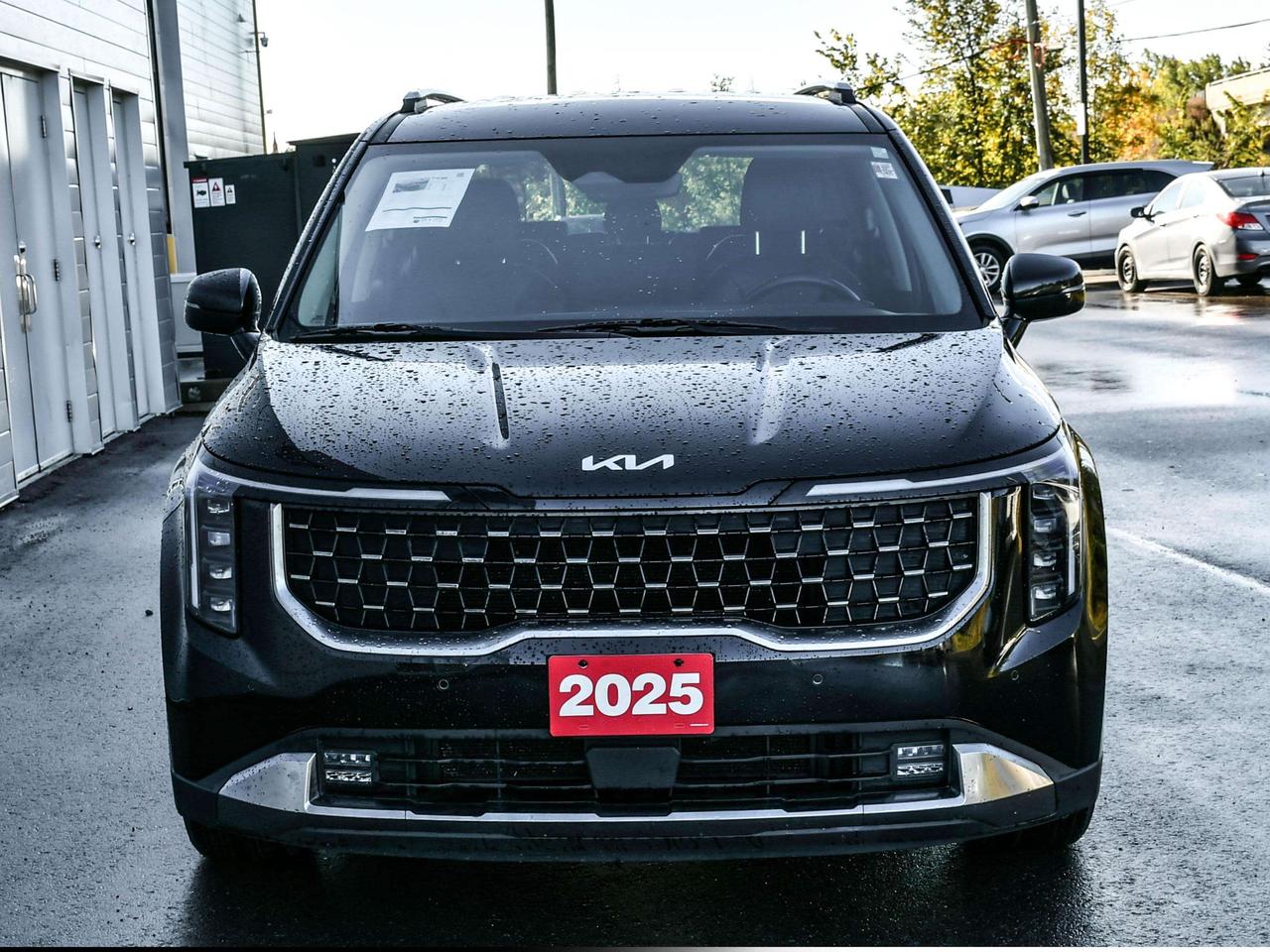 2025 Kia Carnival EX+ FWD Photo2