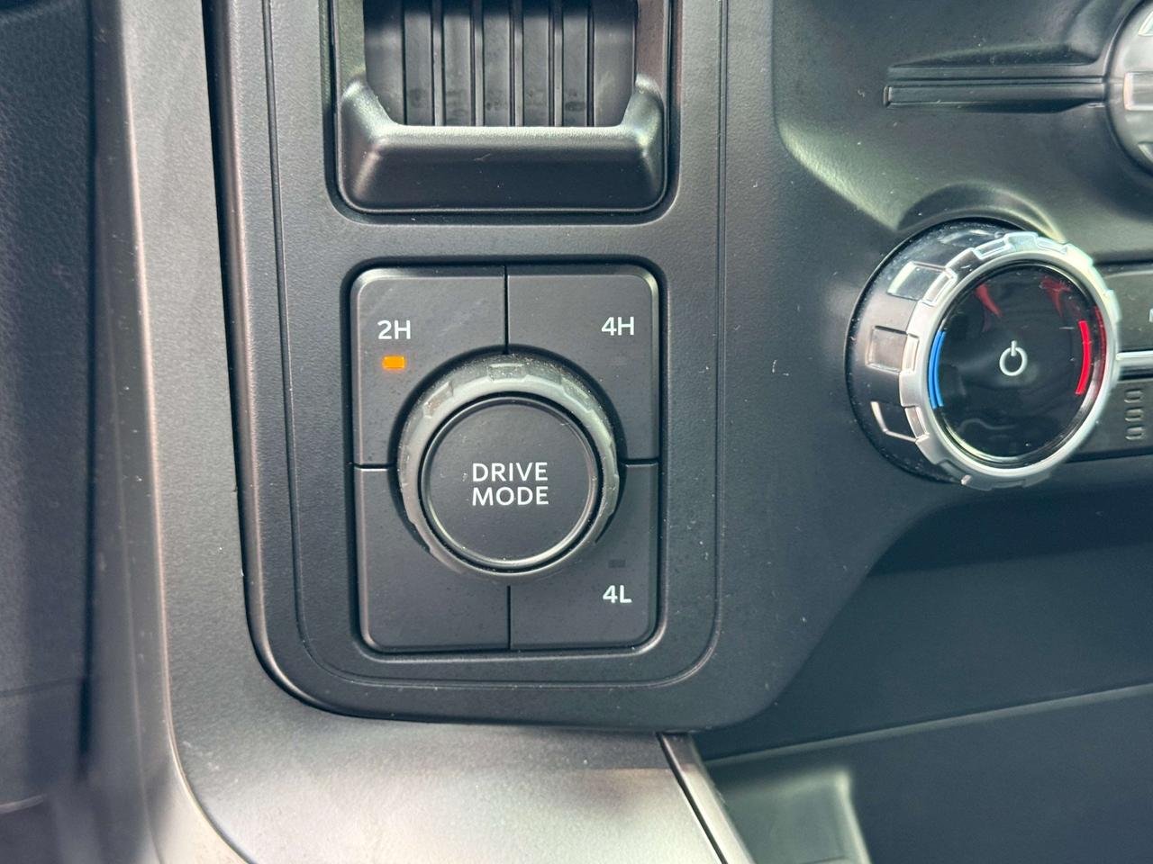 2024 Ford F-150 XLT   4WD   SUPERCREW 5.5' BOX   NO ACCIDENT Photo