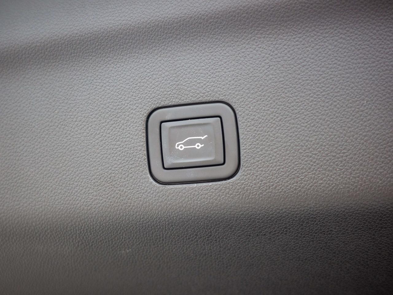 2023 Cadillac Escalade 4WD Sport - Aerial View Display   Seat Memory Photo