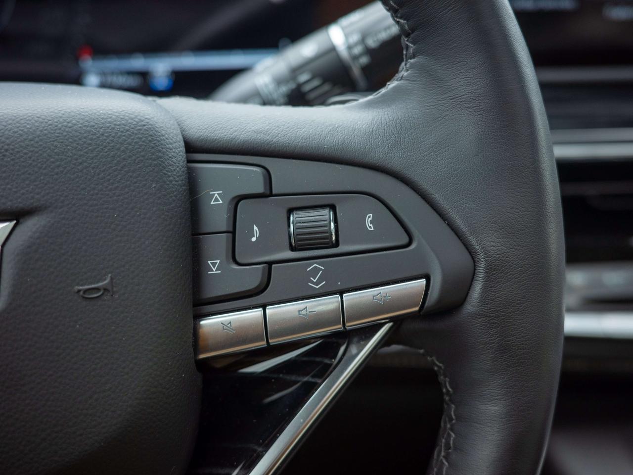 2023 Cadillac Escalade 4WD Sport - Aerial View Display   Seat Memory Photo