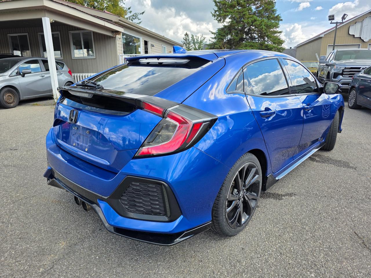 2017 Honda Civic Sport (M6) 4dr Hatchback Photo