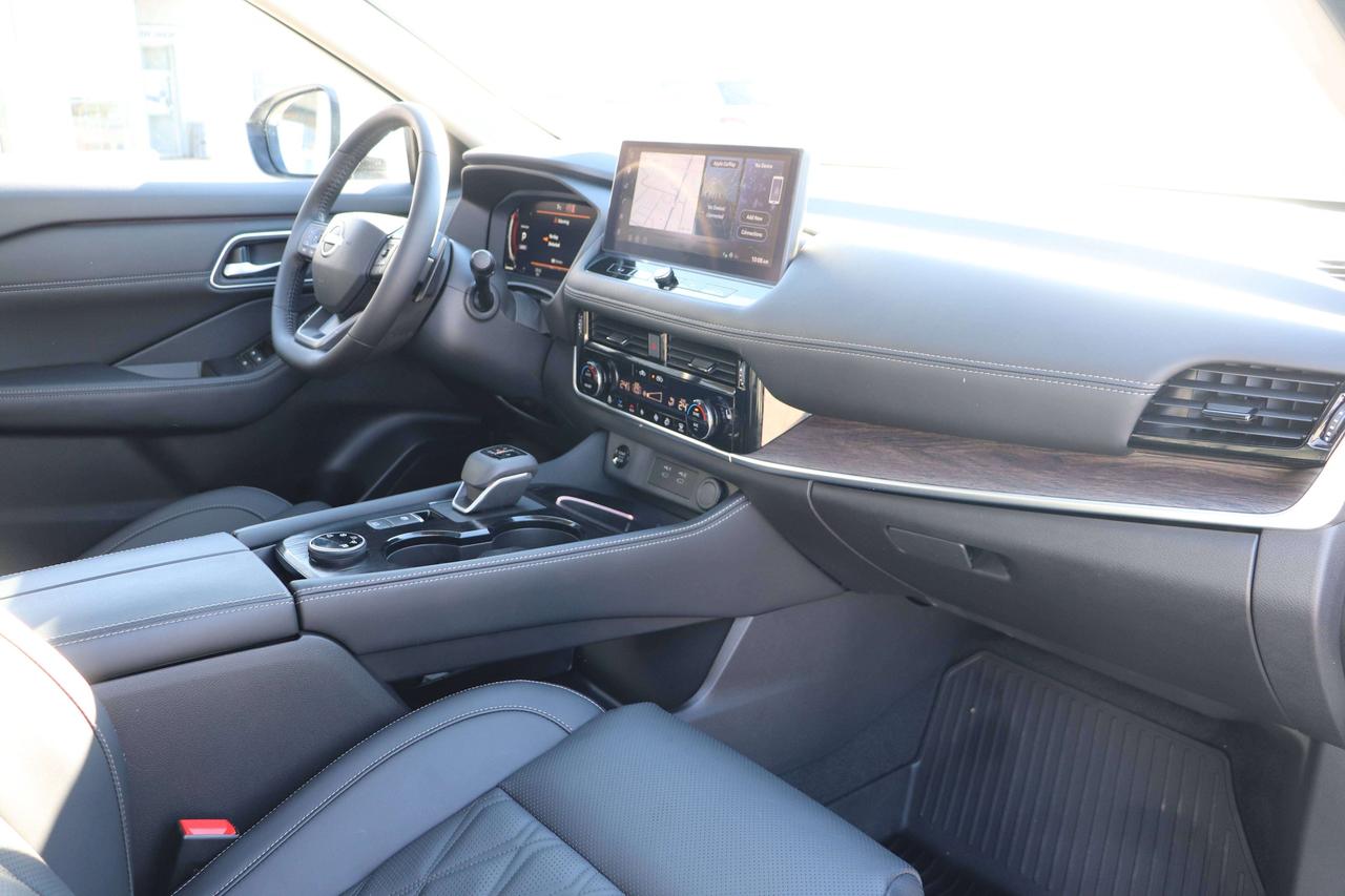 2026 Nissan Rogue PLATINUM HUD 360 CAM LEATHER BOSE FULLY LOADED Photo