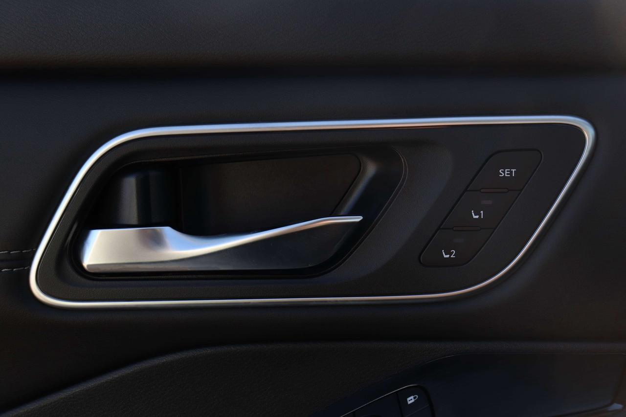 2026 Nissan Rogue PLATINUM HUD 360 CAM LEATHER BOSE FULLY LOADED Photo