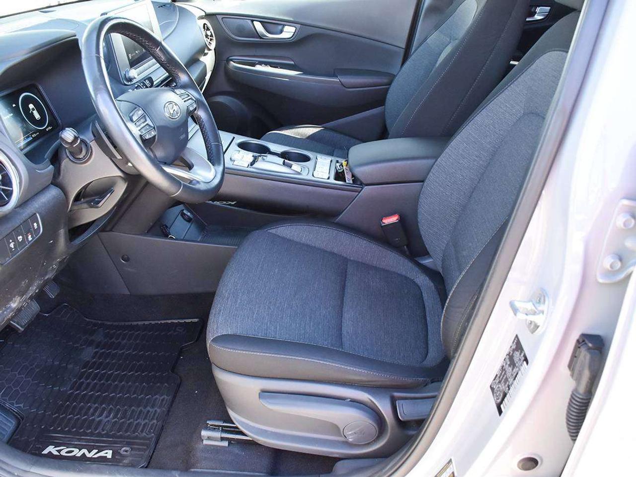 2022 Hyundai KONA Preferred Photo5