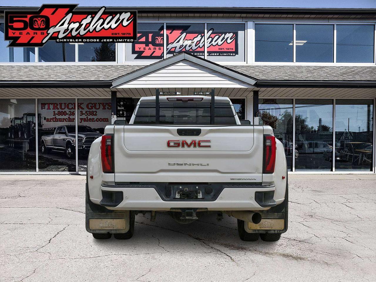 2025 GMC Sierra 3500HD DENALI CREW CAB 4X4 - DRW Photo