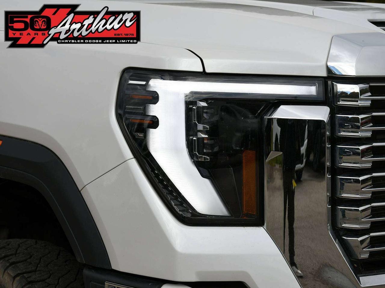 2025 GMC Sierra 3500HD DENALI CREW CAB 4X4 - DRW Photo