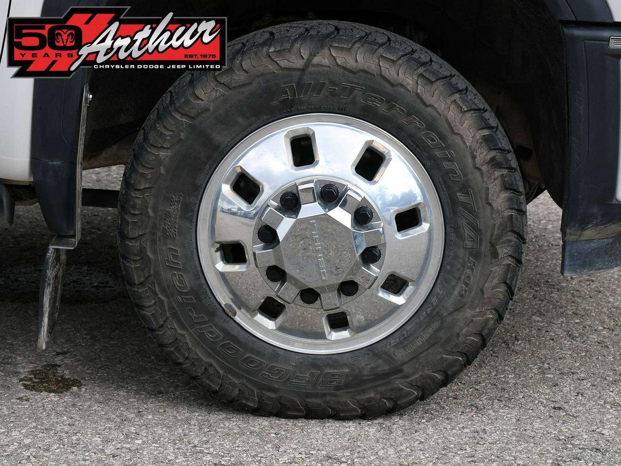 2025 GMC Sierra 3500HD DENALI CREW CAB 4X4 - DRW Photo