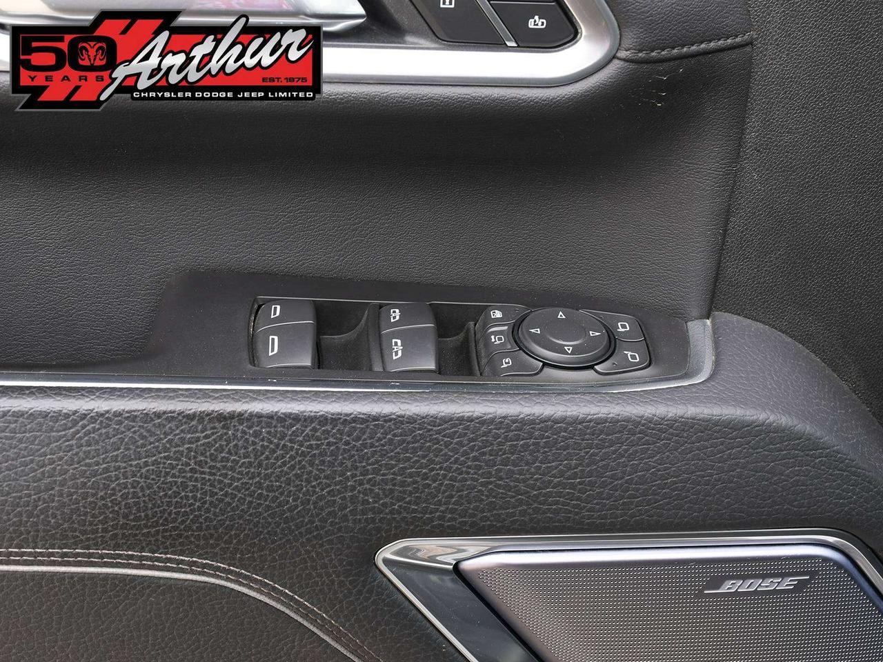 2025 GMC Sierra 3500HD DENALI CREW CAB 4X4 - DRW Photo