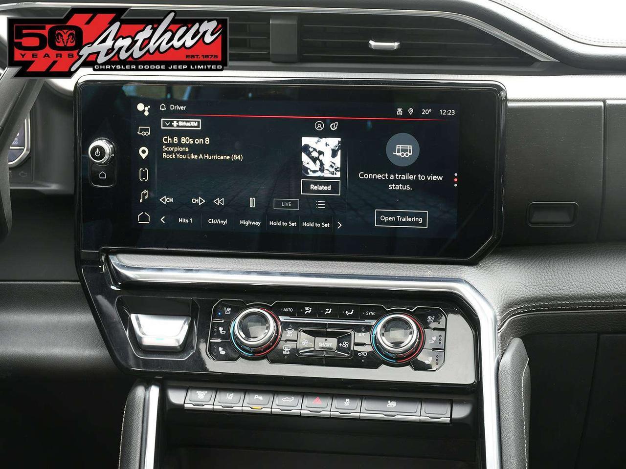2025 GMC Sierra 3500HD DENALI CREW CAB 4X4 - DRW Photo