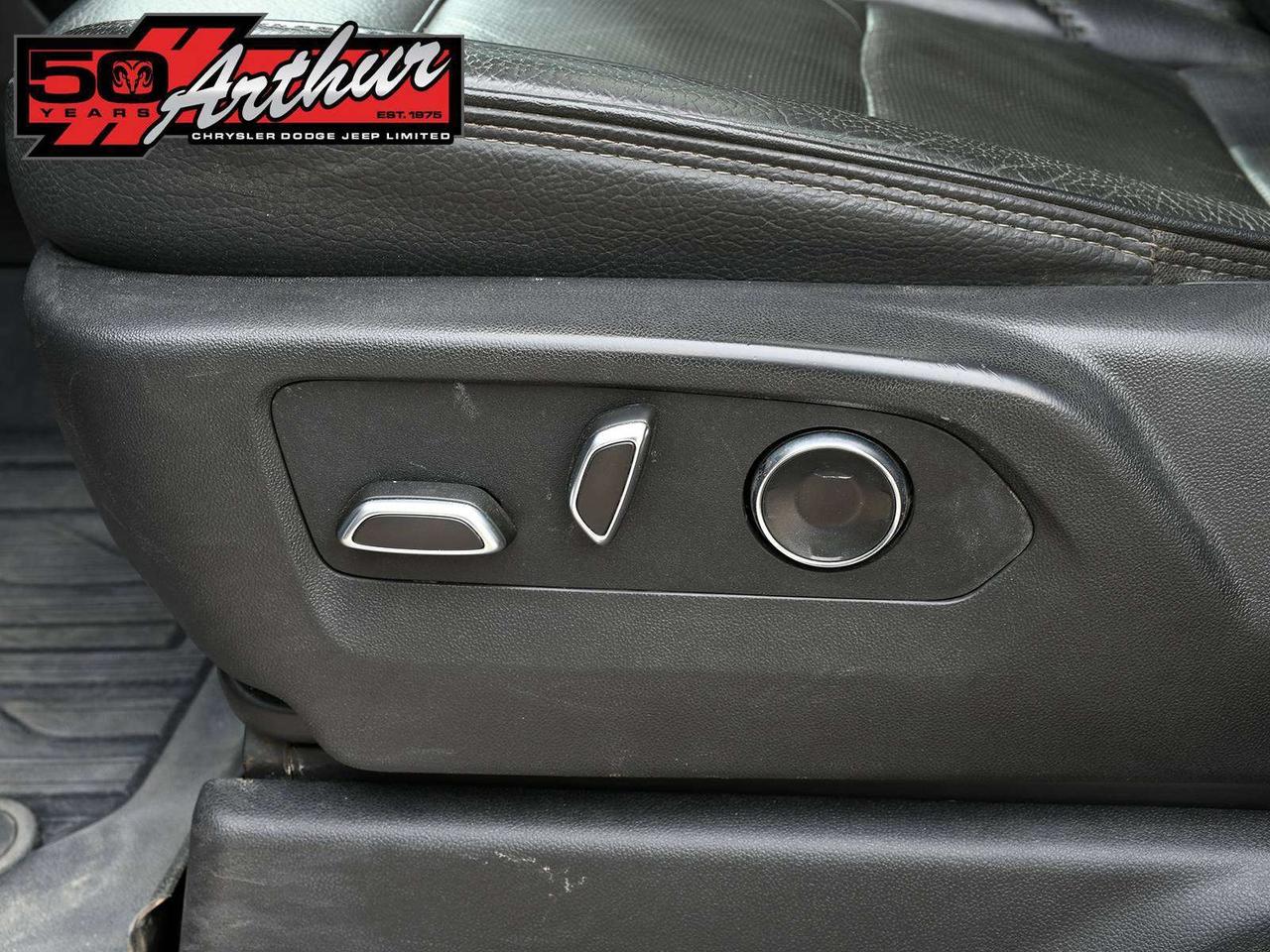 2025 GMC Sierra 3500HD DENALI CREW CAB 4X4 - DRW Photo