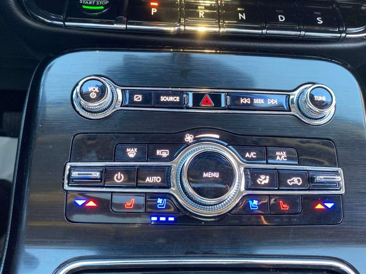 2021 Lincoln Nautilus Reserve AWD Photo