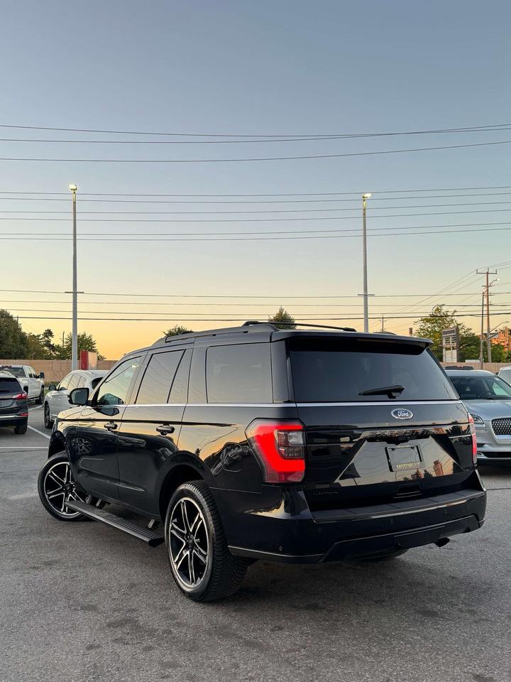 2019 Ford Expedition Limited 4X4 Photo